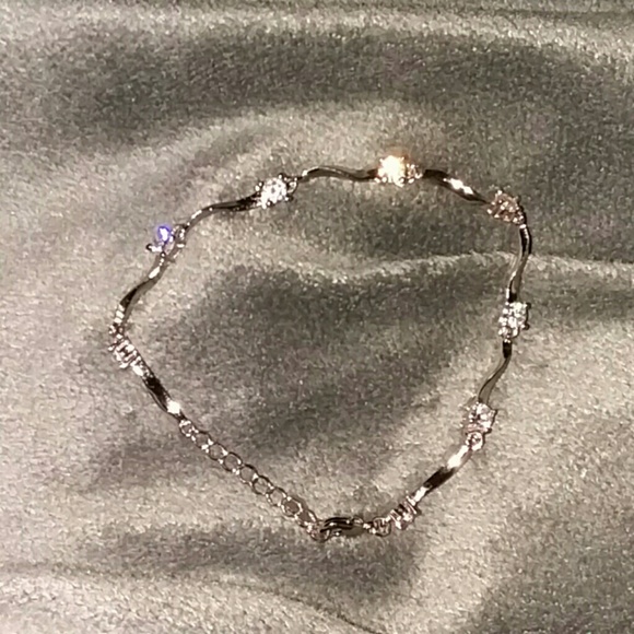 unknow Jewelry - Silver bracelet with cz